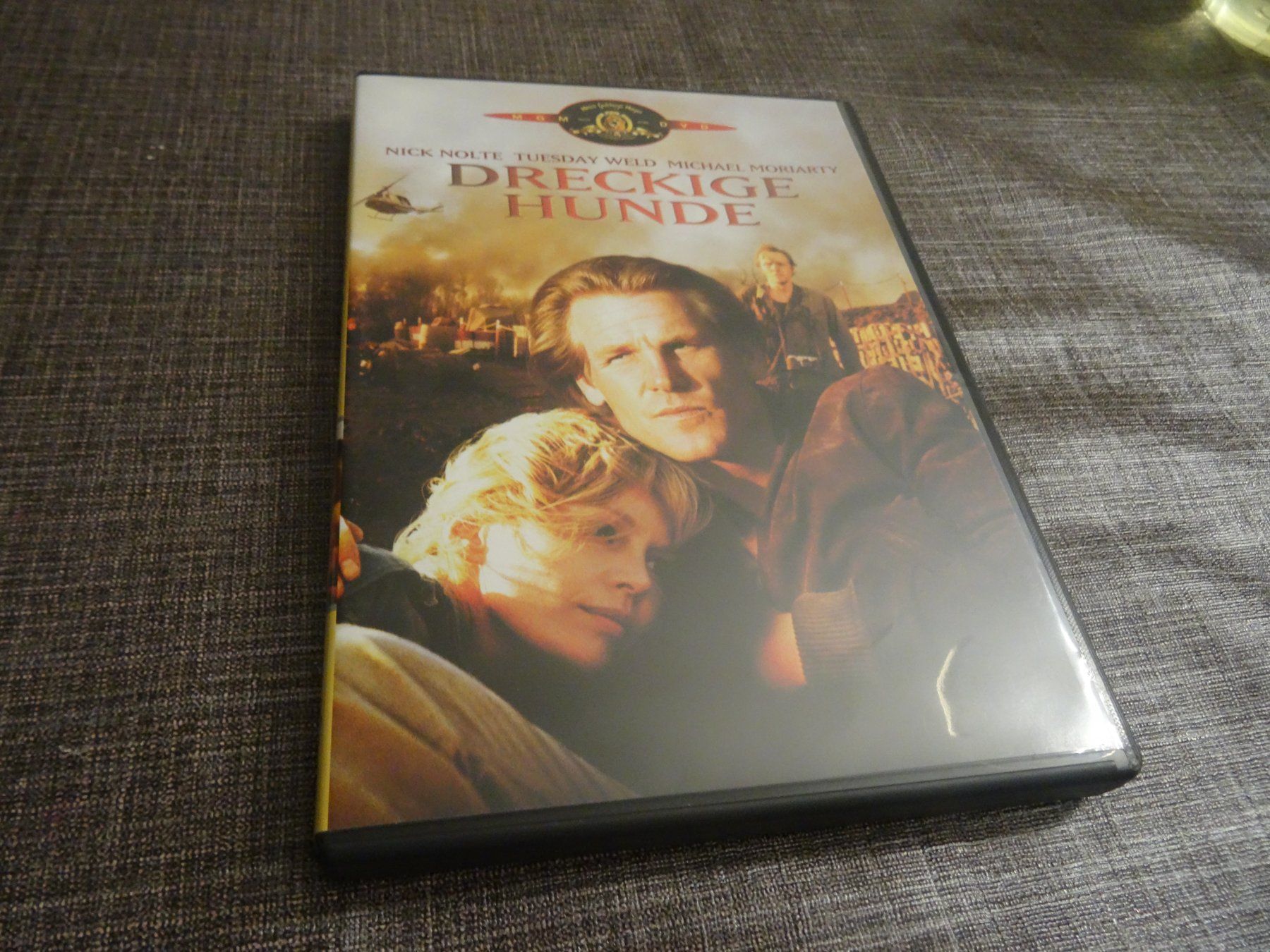 Tutti i DVDs: DVD Film Dreckige Hunde Nick Nolte – Usato da Olten venduto da Disc-Verkauf