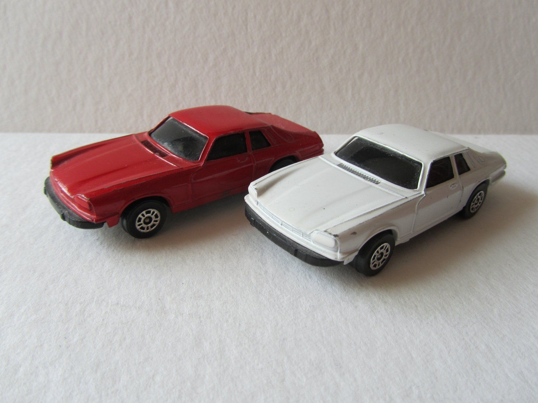 Corgi Toys Modellini d'auto: Jaguar XJ-S, Corgi Juniors - 2 Stück – Usato da Weiningen ZH venduto da dietsch57