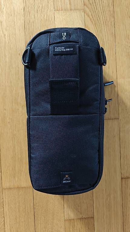 Taschen: LowePro Zubehör Tasche 200 AW – Gebraucht aus Uster von sim_9shl 3