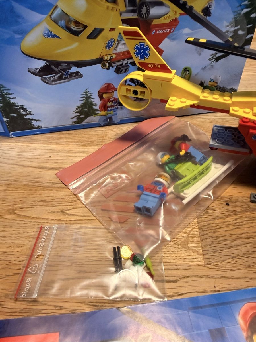 Lego Kit di costruzioni: Lego City Rettungshubschrauber – Usato da Zürich venduto da amicitia_77 1
