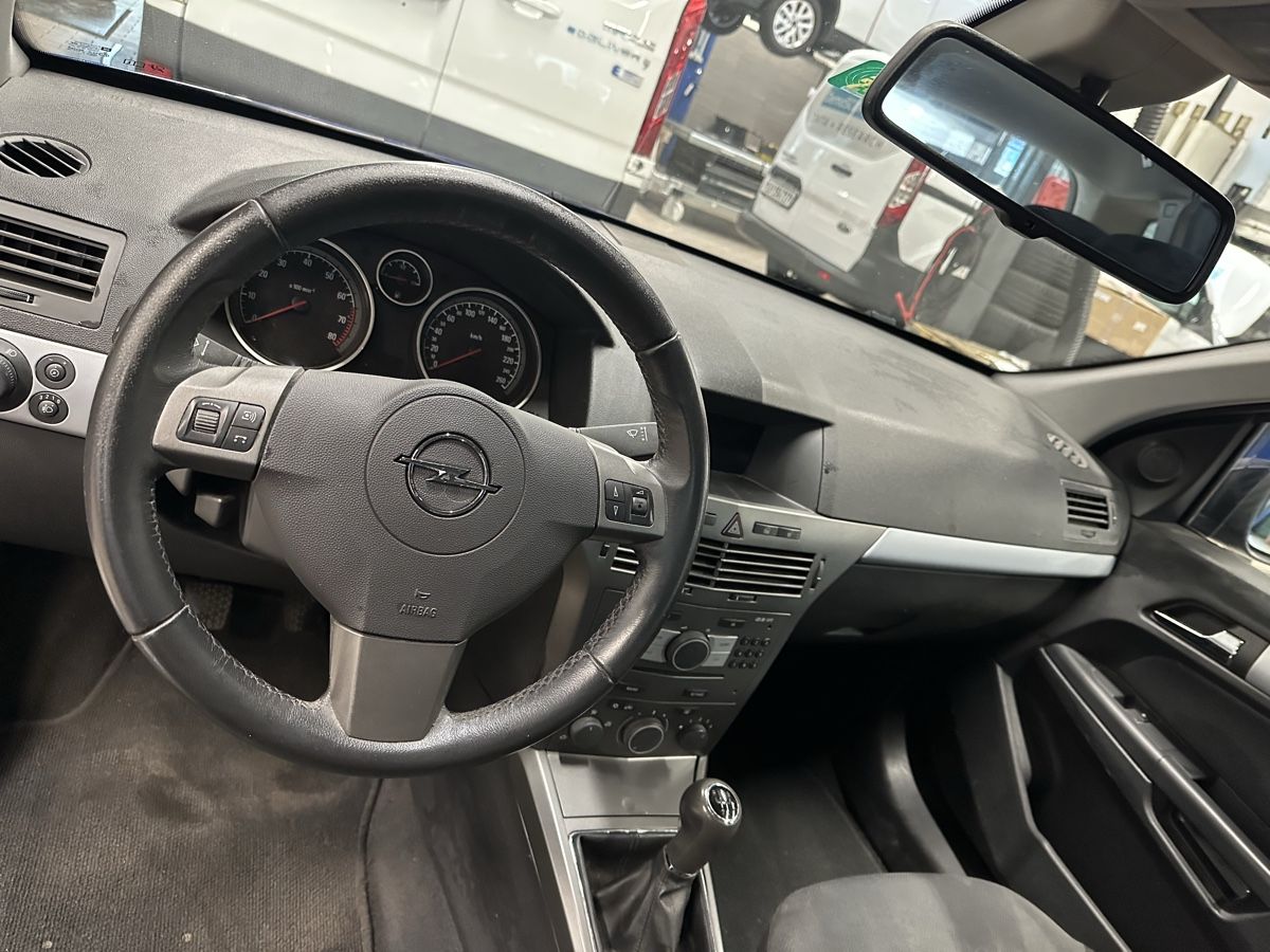 Opel Autos: Opel Astra  – Gebraucht aus Alpnach Dorf von cas_sp22 3