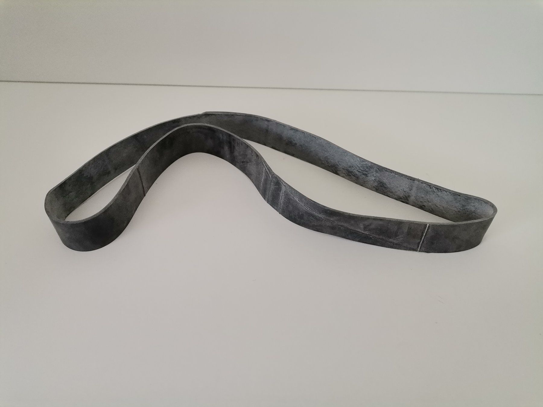 Uniformi & Effetti personali: Elastique caoutchouc pour casque militaire – Usato da Onex venduto da Neimad7