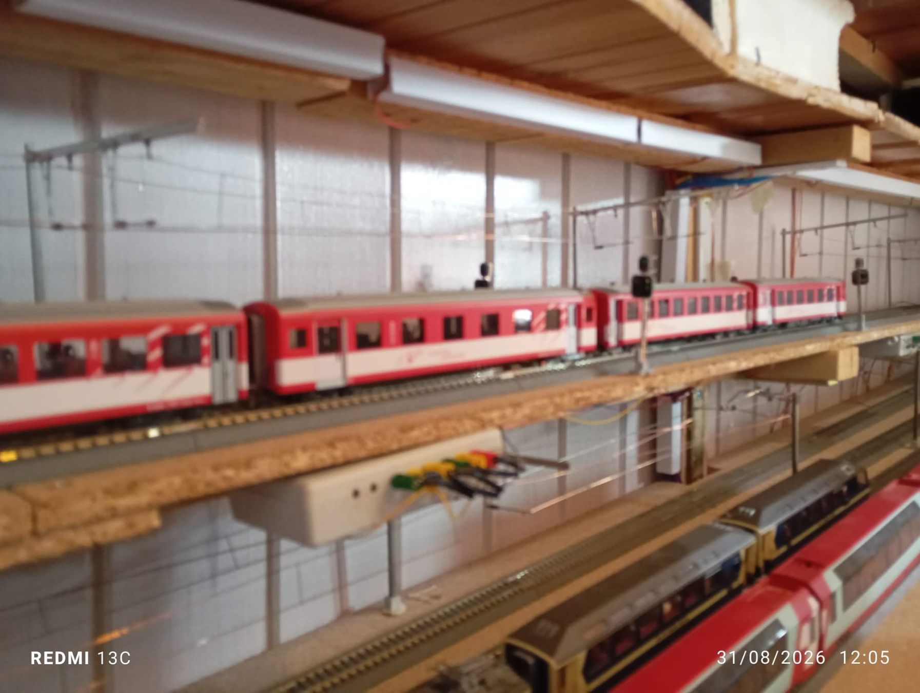 Bemo Modellini di ferrovie: Rame MGB HGe 4/4 + 6 wagons – Usato da Torgon venduto da MOB9519 1