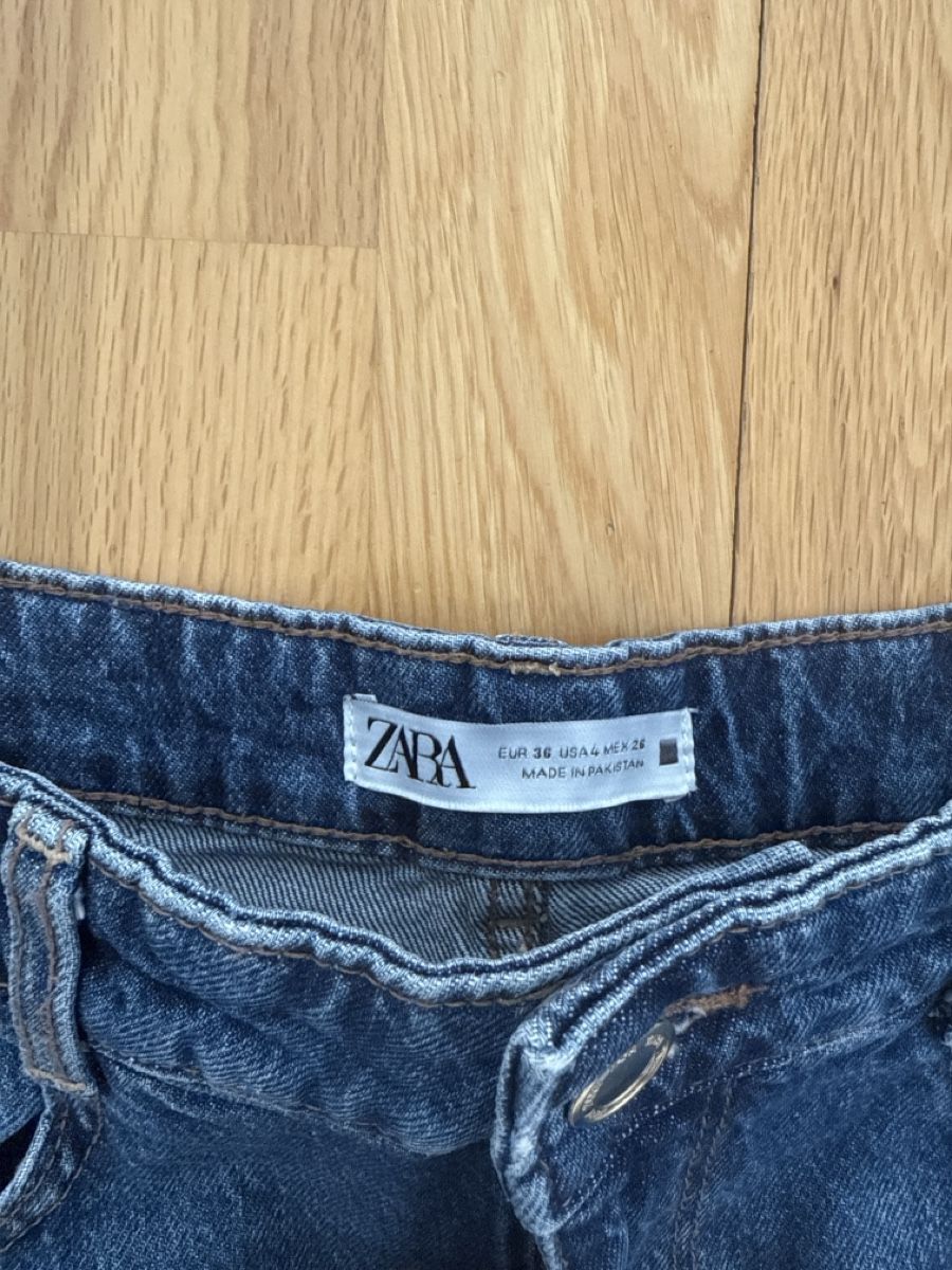 Zara Jeans: Denim shorts  – Neu (gemäss Beschreibung) aus Bern von Paramagurunathan 2