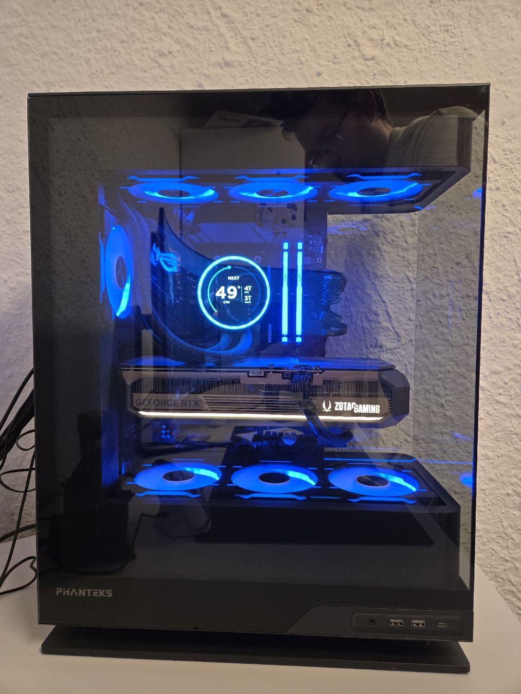 Amd PCs: High End Gaming PC Ryzen 7 9800X3D/RTX5090 – Neu (gemäss Beschreibung) aus Diepoldsau von FabianFr
