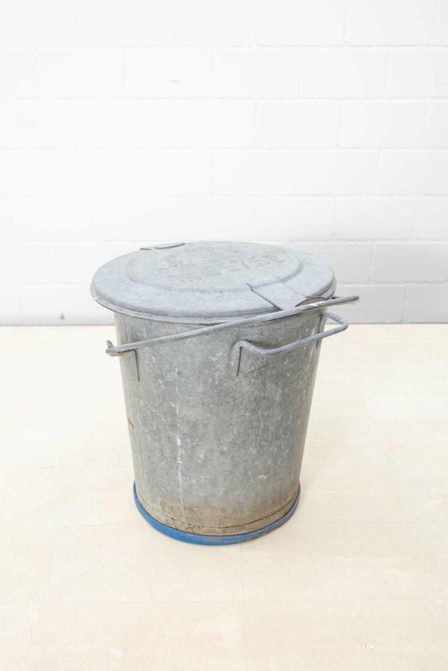 Ochsner Poubelles: System Ochsner Abfalleimer aus Metall – D'occasion à Zürich par ZuercherBrockenhaus 3