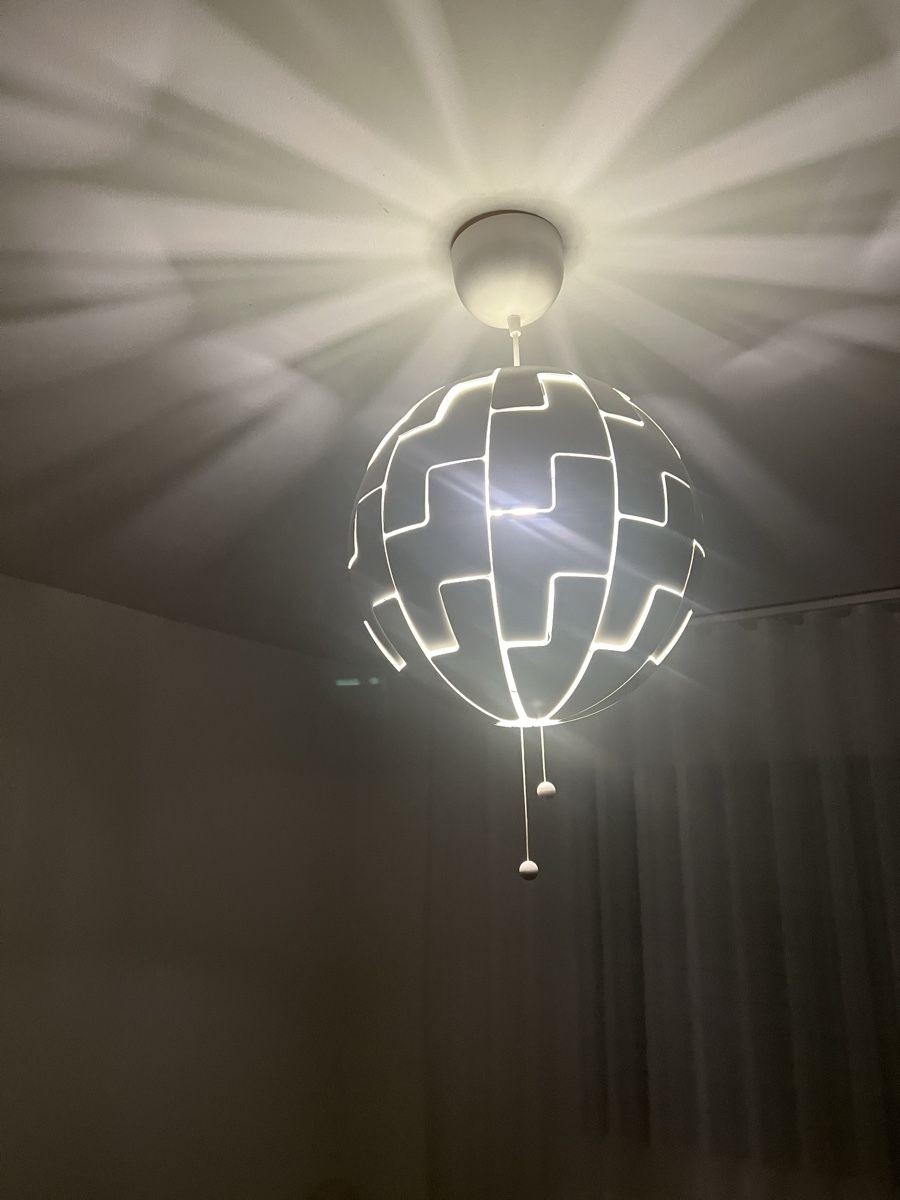 Ikea Lustres & lampes de plafonds: Hängeleuchte IKEA – D'occasion à Pieterlen par Zanaai 2