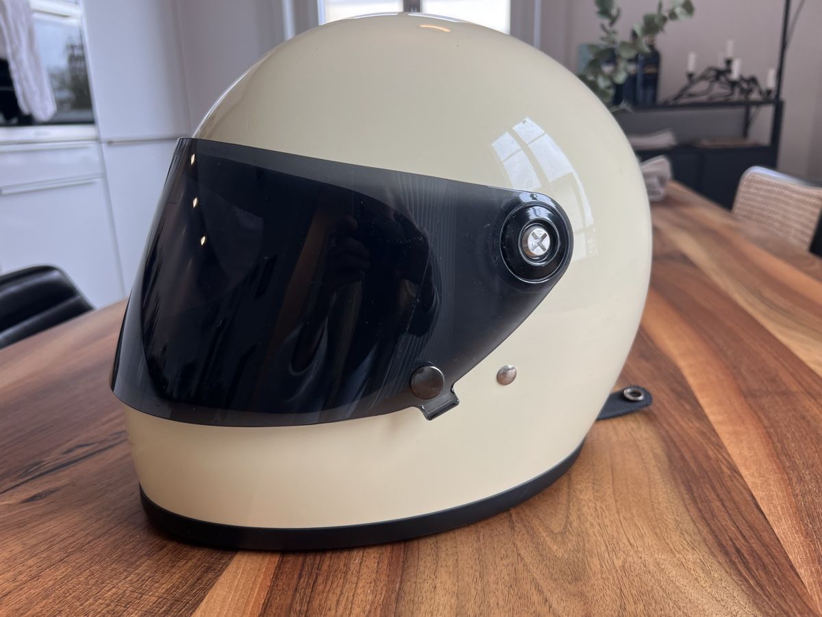 Biltwell Caschi & visiere: Biltwell Gringo S DOT Integralhelm Damen – Usato da Bern venduto da globetrotter1988