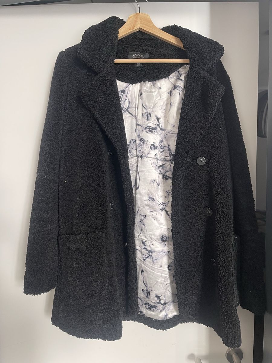 Manteaux: Volcom Winter Teddy Mantel – D'occasion à Lyssach par ChelseaJ