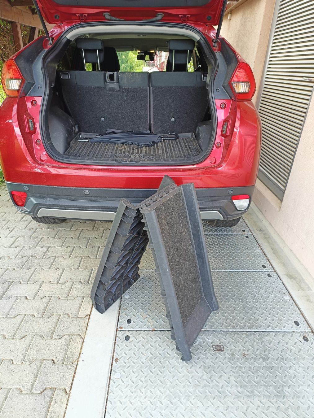 Käfige, Transport & Sicherheit: Hunderampe – Gebraucht aus Veltheim AG von HMV48 3