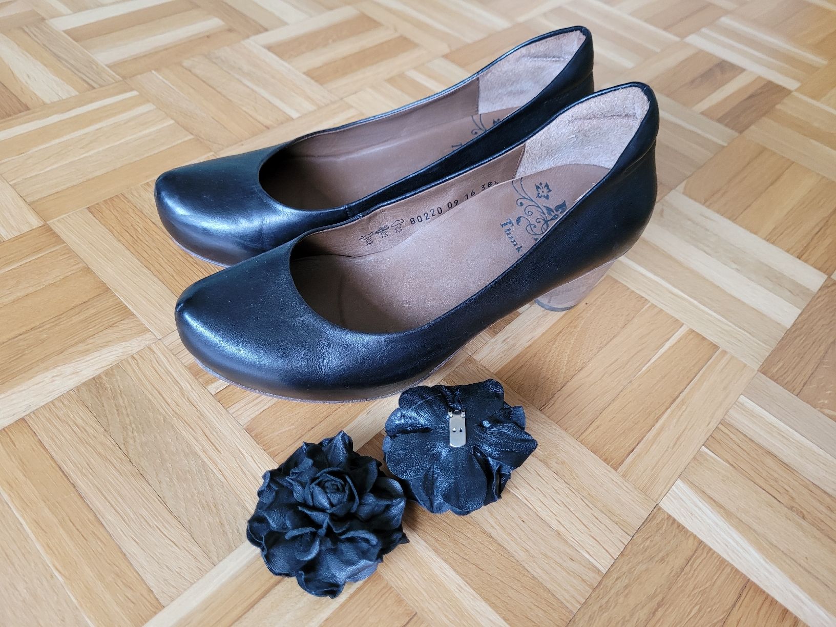 Think Scarpe da donna: Think! Pumps in Gr.38.5, neuwertig – Nuovo (secondo la descrizione) da Münchenbuchsee venduto da Grundel74 2