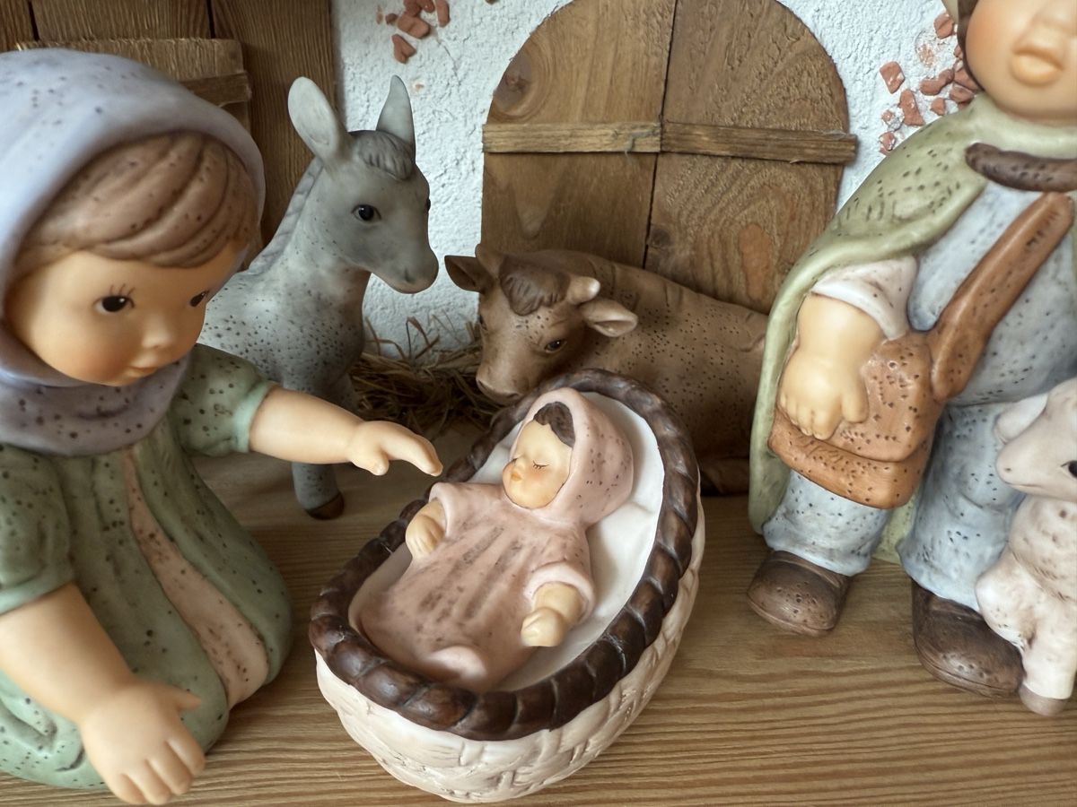 Toutes les décorations: Wunderschöne Goebel Krippe mit Figuren – D'occasion à Sarmenstorf par Nathaliie_21 5