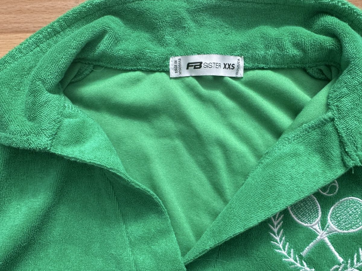 T-shirt: Grüne Sporttshirt – Usato da Bettlach venduto da valishop 1
