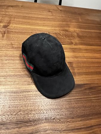 Gucci Cap Schwarz mit Streifen - Top Zustand - Schnäppchen!