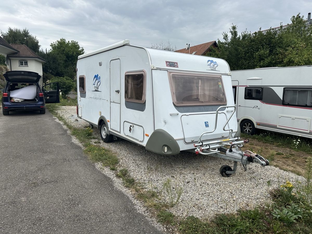 Rimorchi: Wohnwagen Knaus Eurostar – Usato da Hinterkappelen venduto da dsc_c8f7