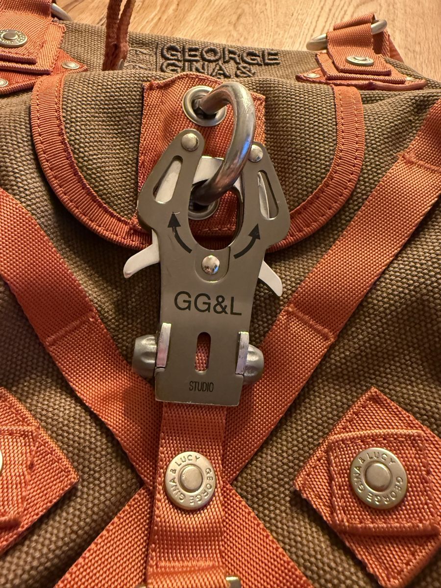 George Gina & Lucy Taschen für Damen: George Gina & Lucy Handtasche Modell "FUNITY" – Gebraucht aus Dottikon von dcwidmer 2