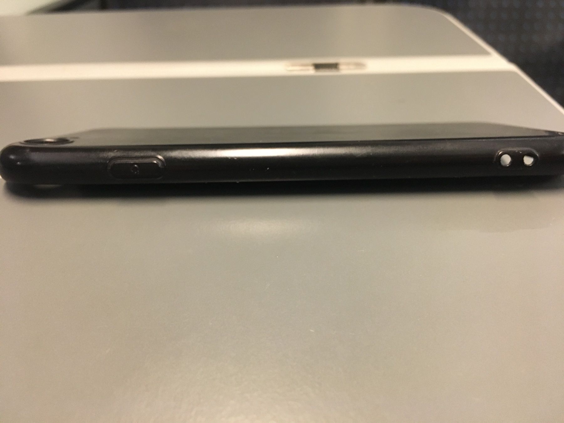 Cover & Protezioni schermo: iPhone 7/8 Hülle – Usato da Flawil venduto da rcnkr 2