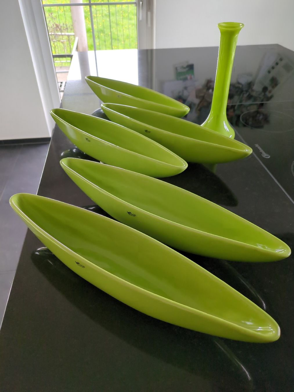 Tutte le decorazioni: 5 Schiffchen und 2 Vasen, lindgrün – Nuovo (secondo la descrizione) da Gähwil venduto da margritr62