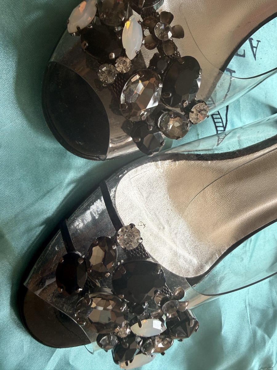 Scarpe da donna: AZURÉE Sandalen Transparent Grösse 5 mit Schmucksteinen – Usato da Kilchberg ZH venduto da ana_z2sb 2