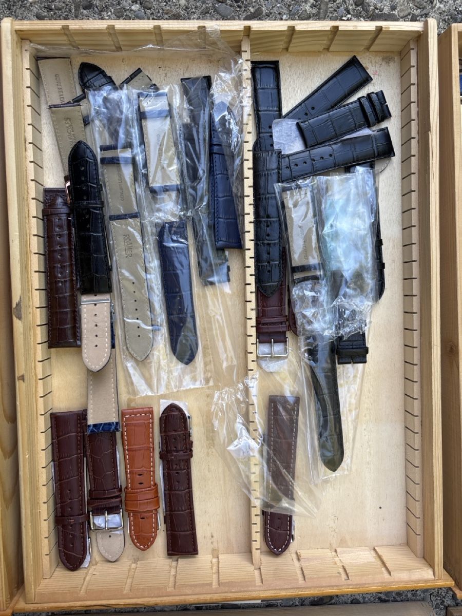 Orologi: Lot Uhrenbänder – Nuovo (secondo la descrizione) da Rüti b. Büren venduto da CenicAG 4