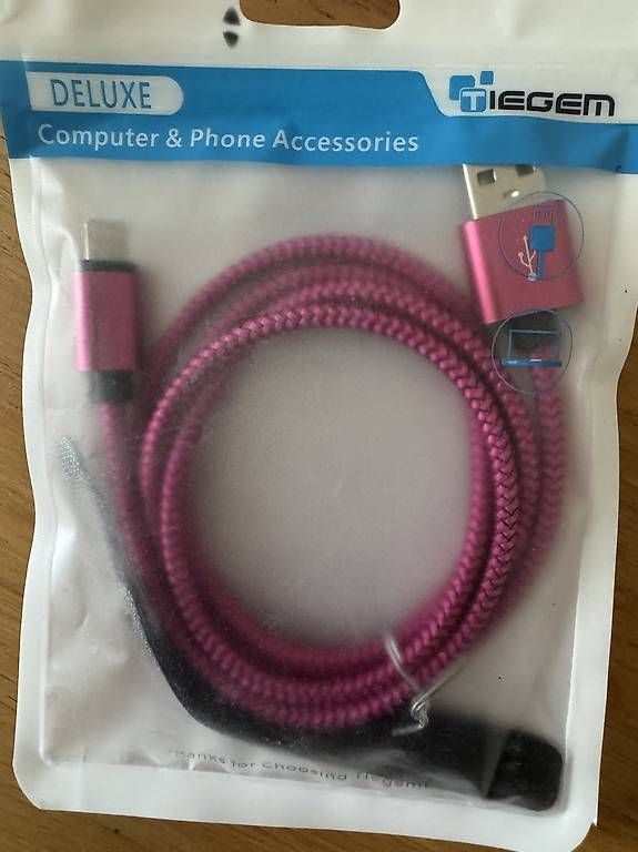 Laufwerke & Adapter: USB to Lightning für iPhone – Neu und originalverpackt aus Basel von Tortelini123 2