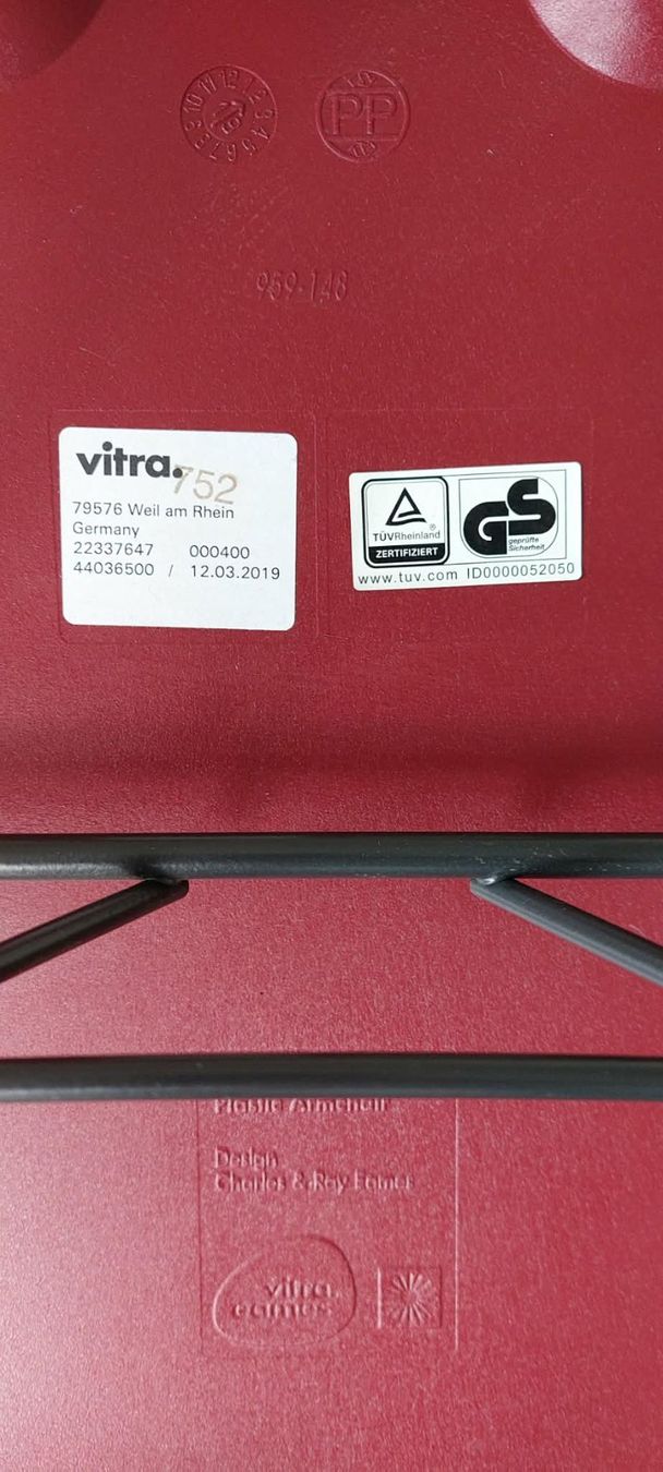 Vitra Sedie: Vitra Schaukelstuhl – Usato da Liestal venduto da valentin101 2