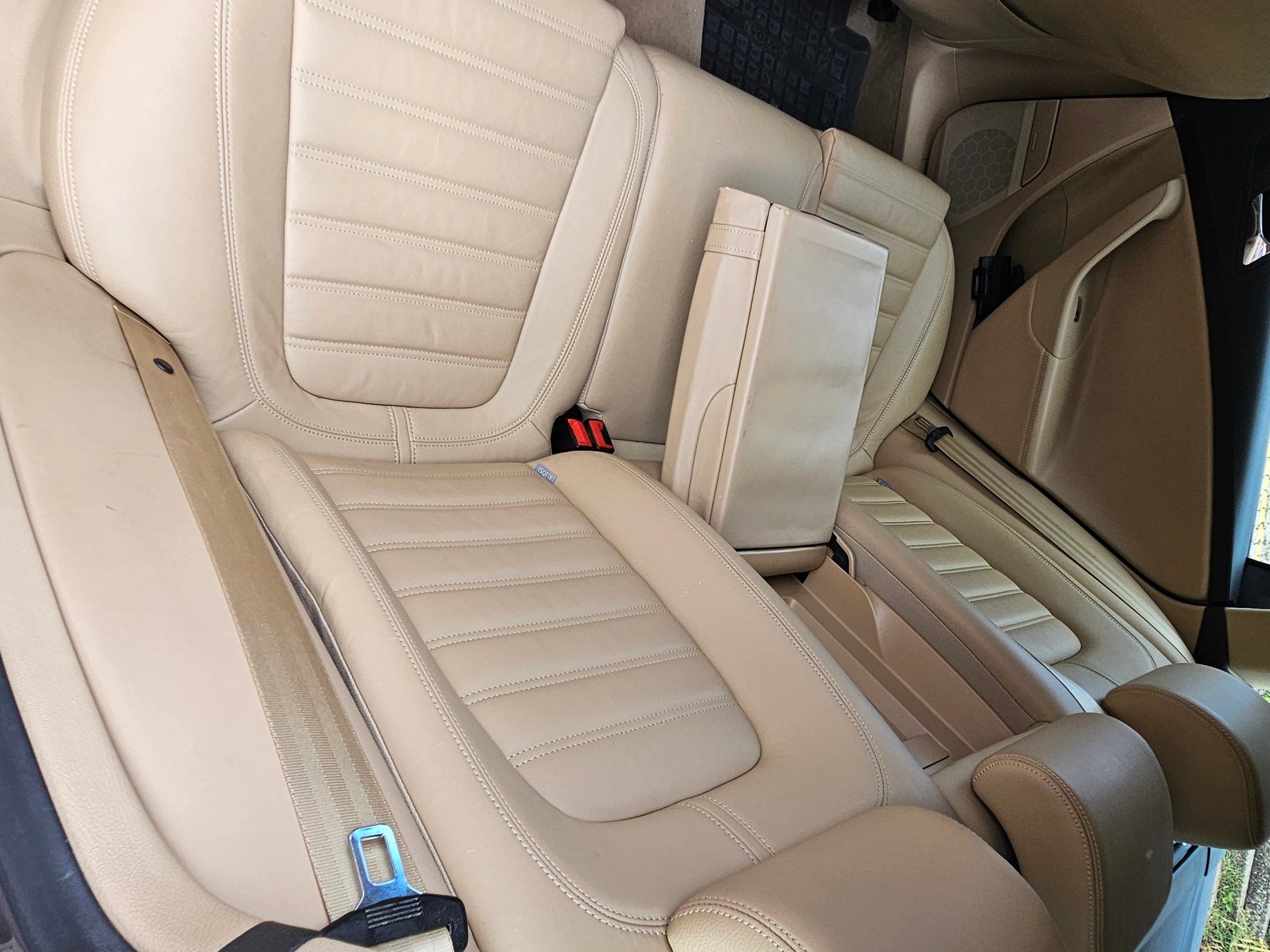 VW Autos: VW Passat Var. 2.0 TDI – Défectueux à Hombrechtikon par Karfit 6