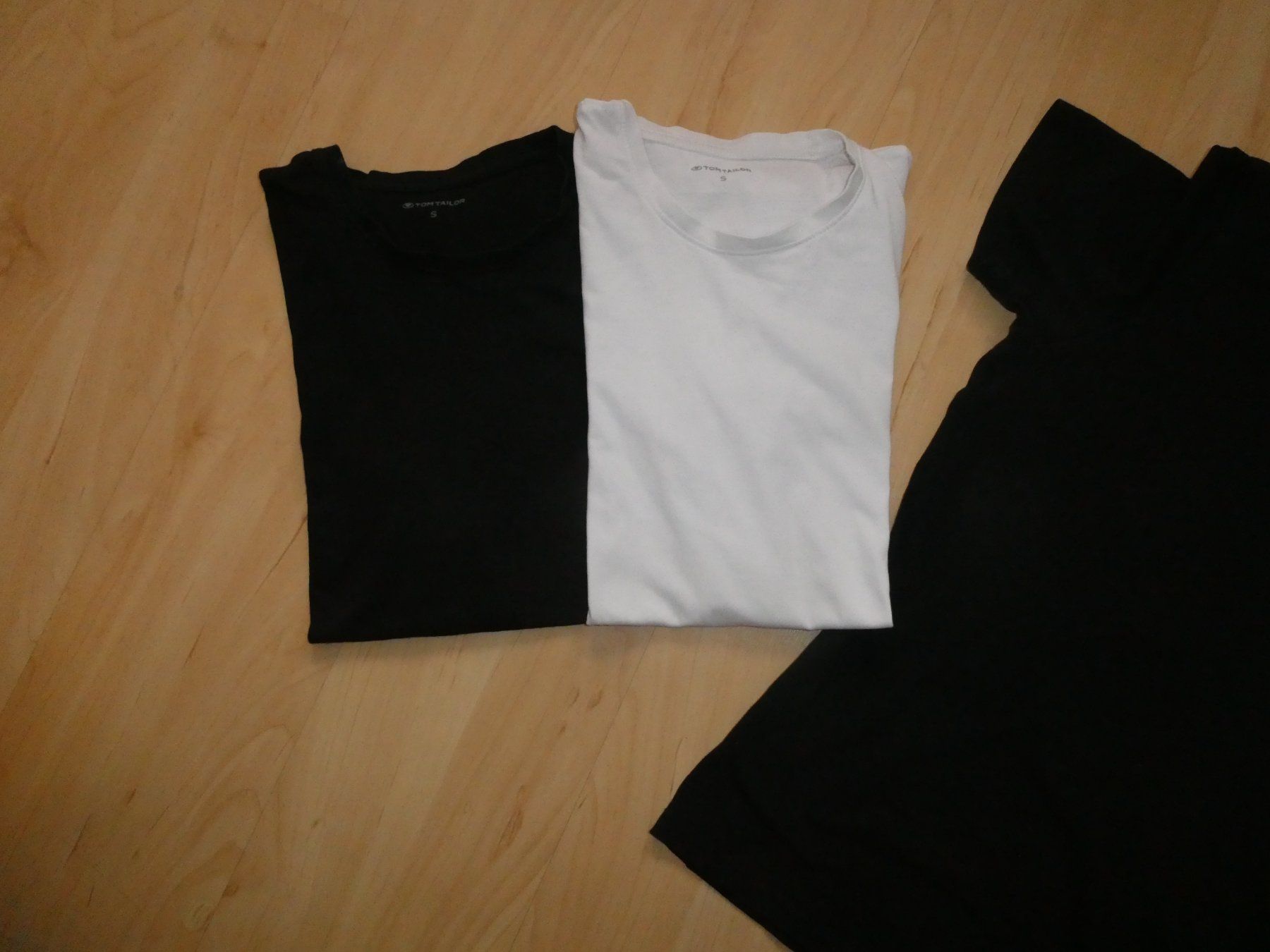 Tom Tailor T-shirt: Tom Tailor T-Shirts, Schwarz & Weiss, Grösse S – Usato da Mels venduto da KOSL 2