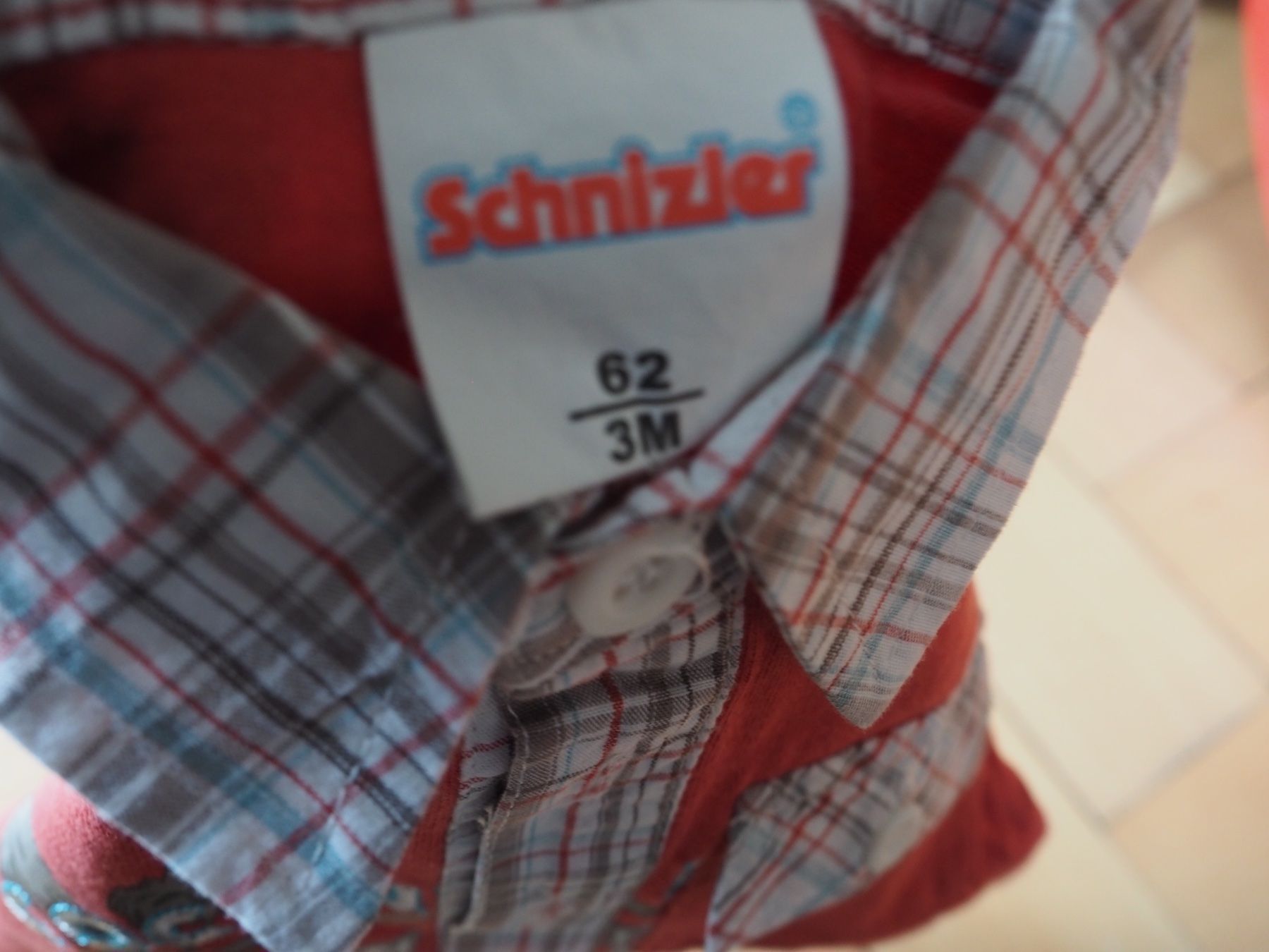 Camicie, Top & T-shirt: 2 schöne T-Shirt 62/68 – Usato da Oensingen venduto da katepe 1