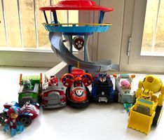 Paw Patrol Spielturm mit Fahrzeugen guter Zustand