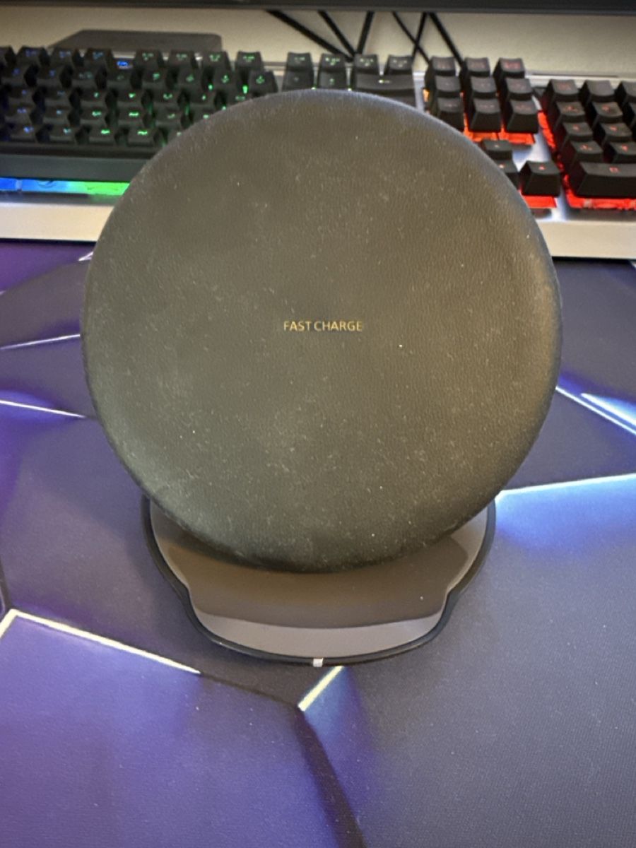 Samsung Caricabatterie: Samsung Wireless Charger – Usato da Emmenbrücke venduto da Cichocki2019 2