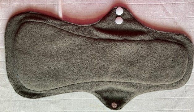 Altra biancheria intima: 4 Damen Stoffbinden Wiederverwendbar – Nuovo e nell'imballaggio originale da Matt venduto da Stoffwindel 2
