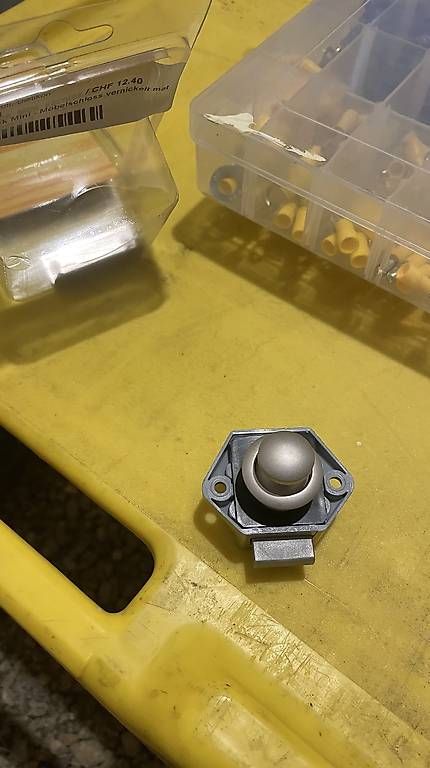 Camping Fahrzeuge: 10 Stück Reimo push lock mini Möbelschloss Camper – Neu und originalverpackt aus Liestal von f-schaerer90 1