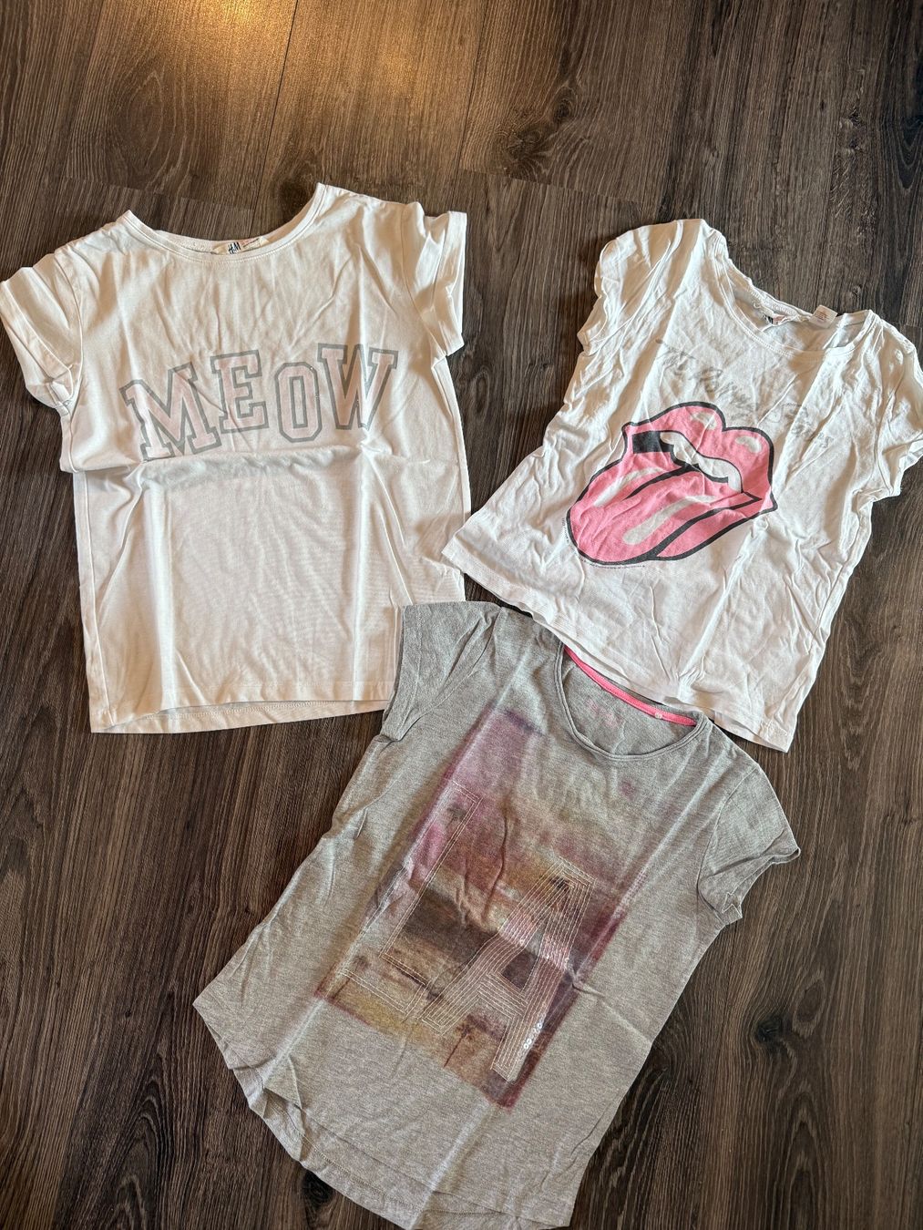 Lotti & Set di vestiti: Lot T shirt 134-140 – Usato da chermignon venduto da pioupioumf
