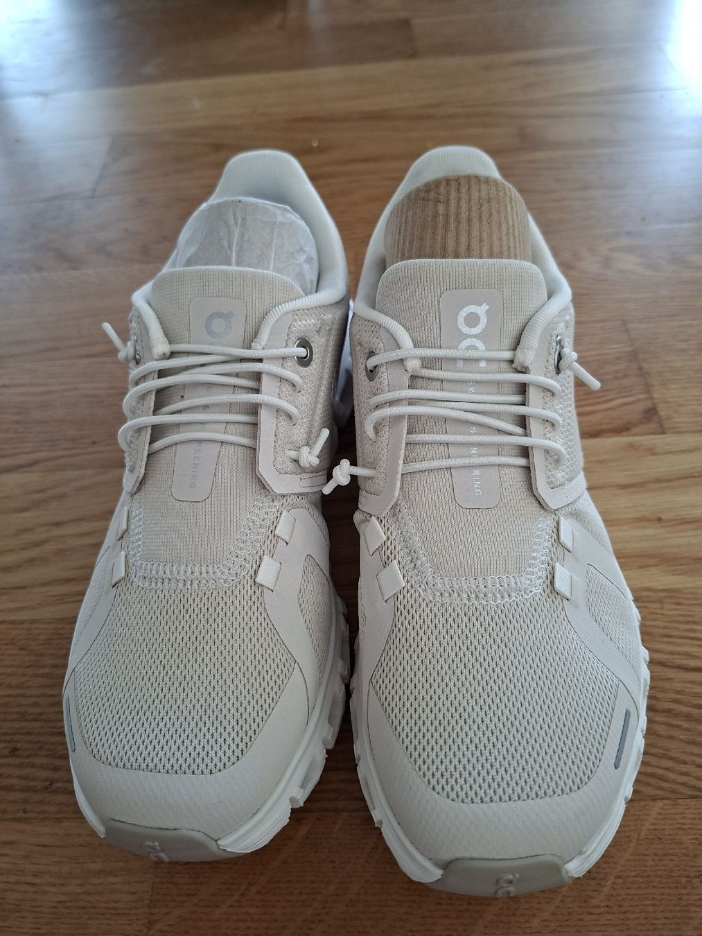 On Scarpe da donna: On Cloud 6 Schuhe Damen Grösse 36.5 neu! – Nuovo e nell'imballaggio originale da Boswil venduto da lea_l85l