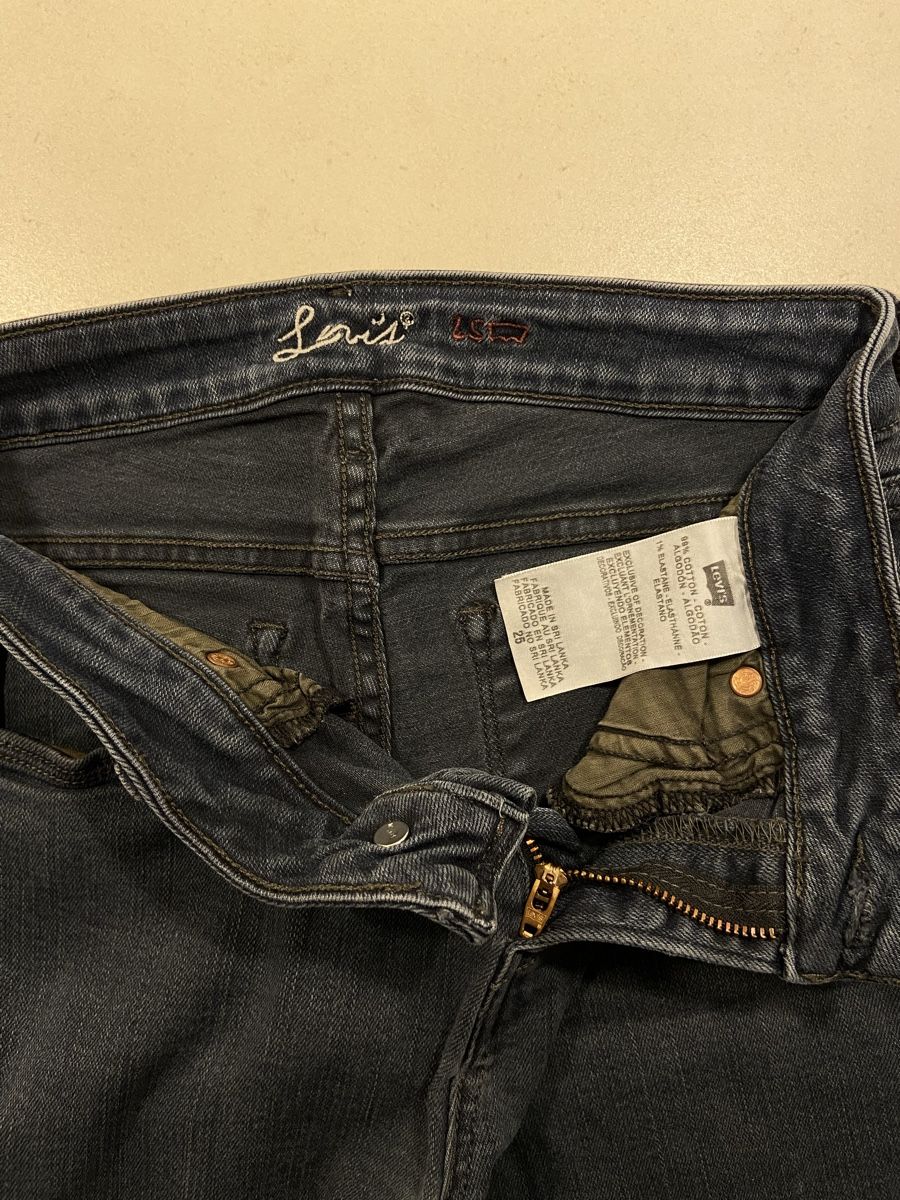 Levi's Jeans: Levi‘s Jeans Damen 25 – Gebraucht aus Felsberg von Riggel 2