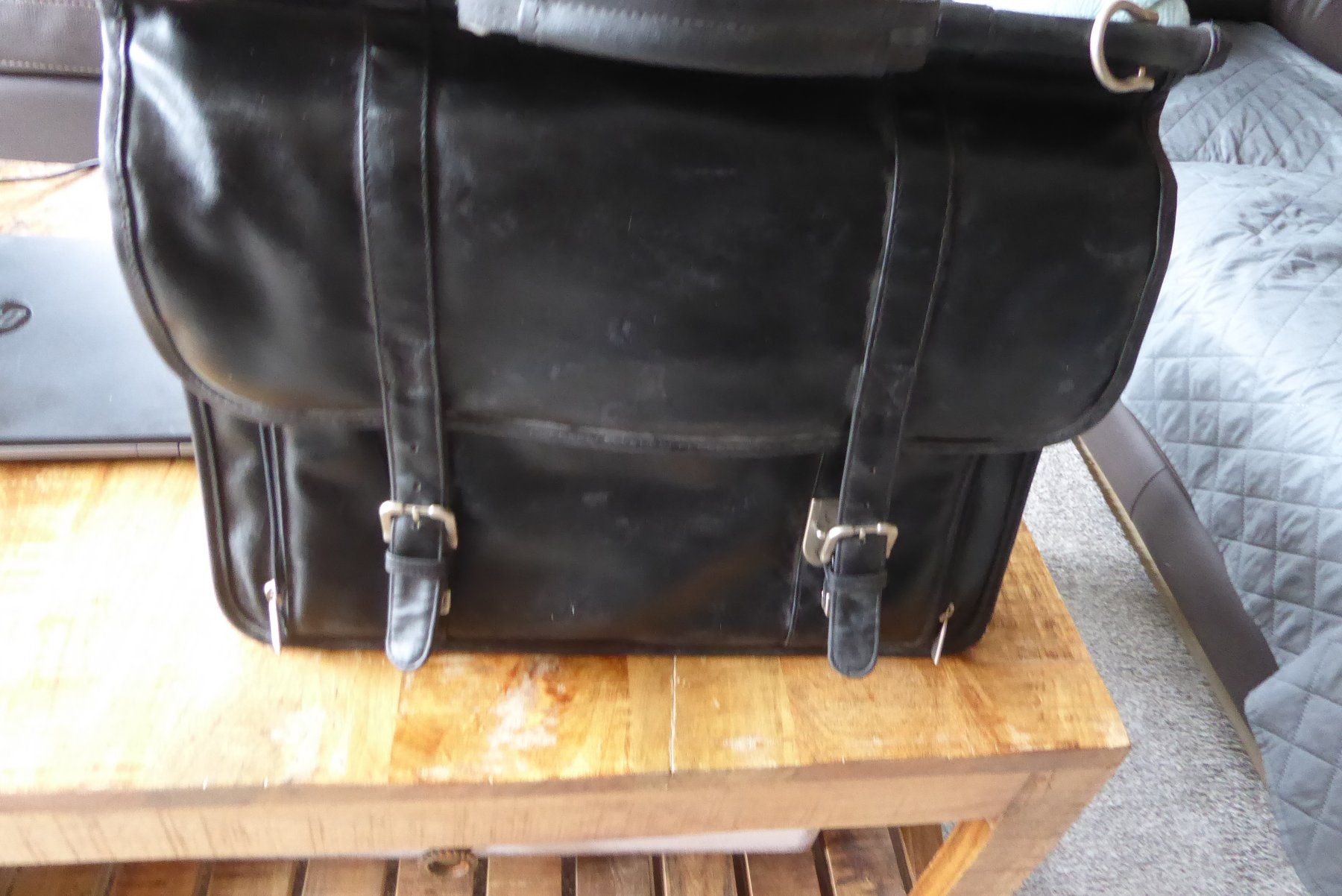 Valigie & Borse: Grosse Leder Akten Tasche  viele Fächer – Usato da Sargans venduto da Benziner