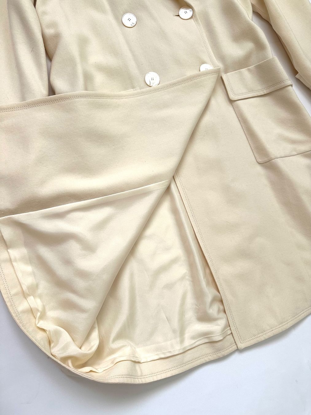 Chanel Cappotti: Chanel trench – Usato da Pregassona venduto da Reluxuryspace 4