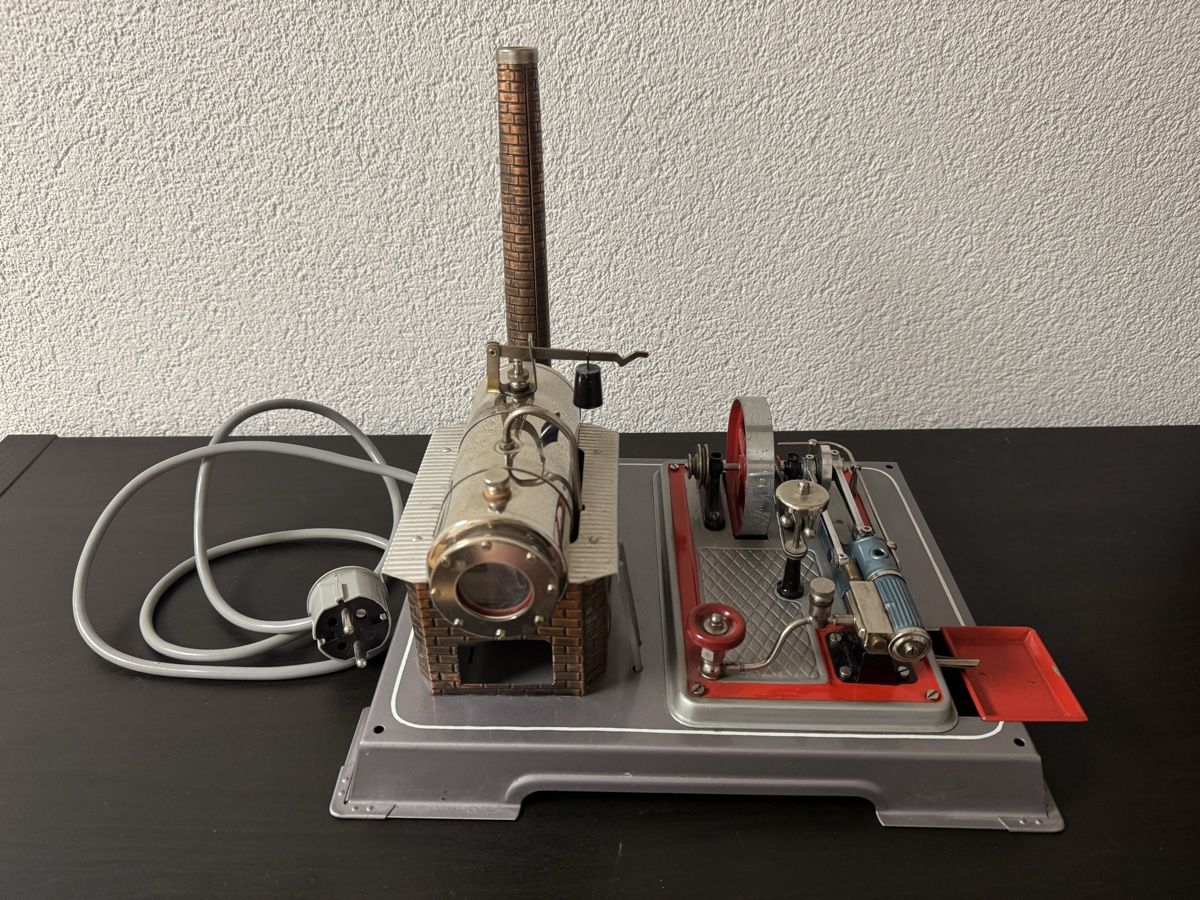 Wilesco Kits de montage: Wilesco Dampfmaschine Elektro – D'occasion à Bäretswil par nat_st75 3