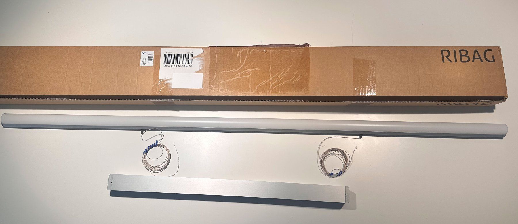 Ribag Lampadari & plafoniere: LED Pendelleuchte Aroa von Ribag – Nuovo (secondo la descrizione) da Suhr venduto da leuchtenshop 1
