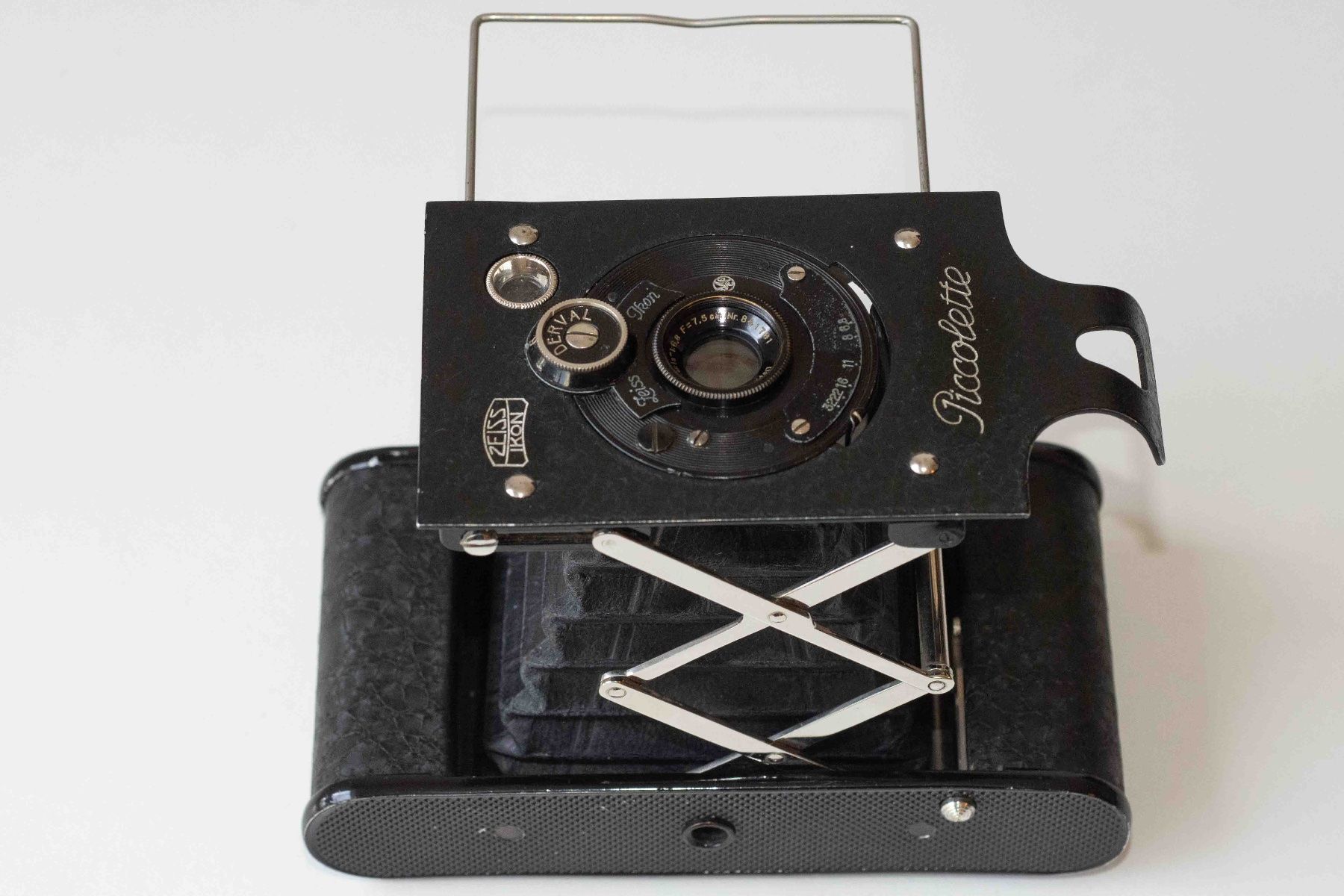 Fotocamera: Zeiss Ikon Piccolette Mittelformatkamera – Usato da Schwerzenbach venduto da floridan 1