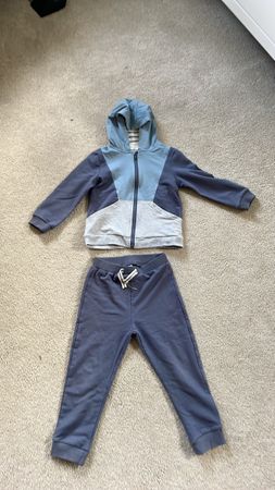 tracksuit for boys, size 104cm