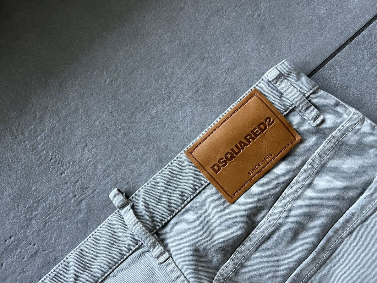 Dsquared2 Jeans: Dsquared2 jeans uomo 46 – D'occasion à Mendrisio par fly_9wzx 4