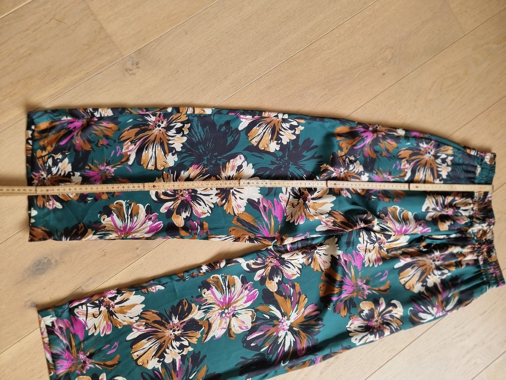Pantaloni: Milla Sommerhose mit Blumenmuster, Gr. 38 – Nuovo (secondo la descrizione) da himmelried venduto da bribuli 6