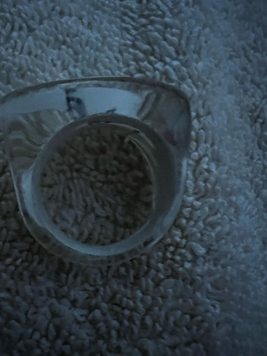 Anelli: Transparenter Ring mit "Love" Schriftzug, Grösse 18 mm – Nuovo e nell'imballaggio originale da Rorschach venduto da lvi_p29s 2