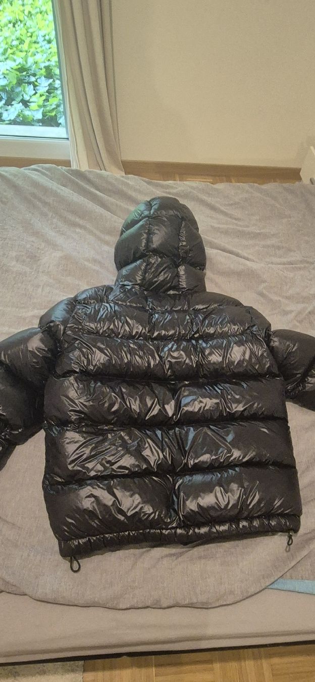 Zara Giacche: zara schwarze Daunenjacke – Nuovo (secondo la descrizione) da Genève venduto da chay.1 2