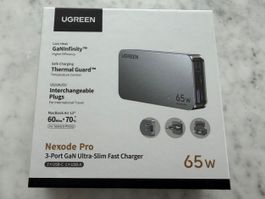 UGREEN Nexode Air 65W Slim Ladegerät mit Reiseadapter - NEU