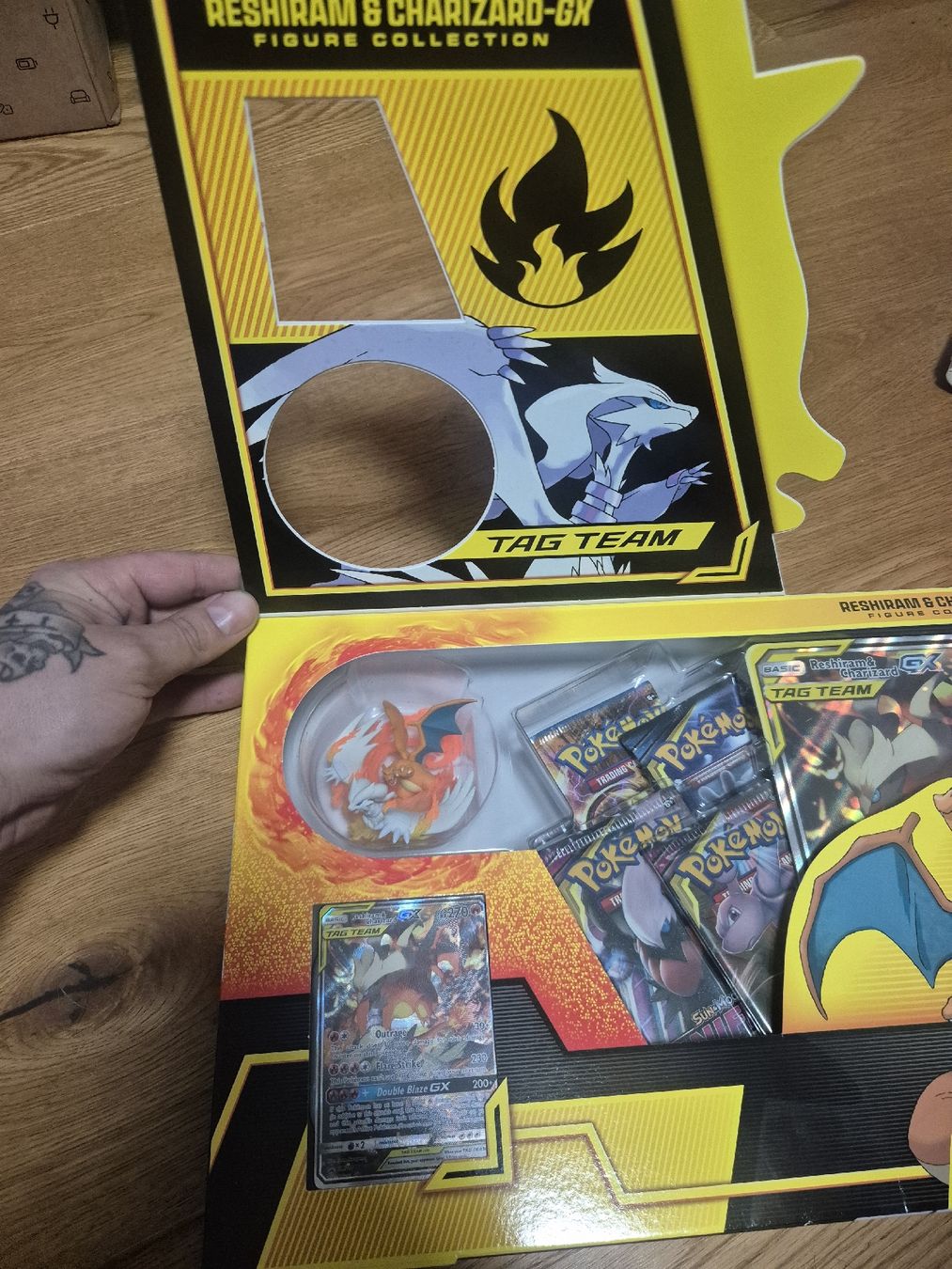 Pokémon Carte collezionabili: Reshiram & Charizard GX Figure Collection OVP Eng. – Nuovo e nell'imballaggio originale da Güttingen venduto da trophy117 1