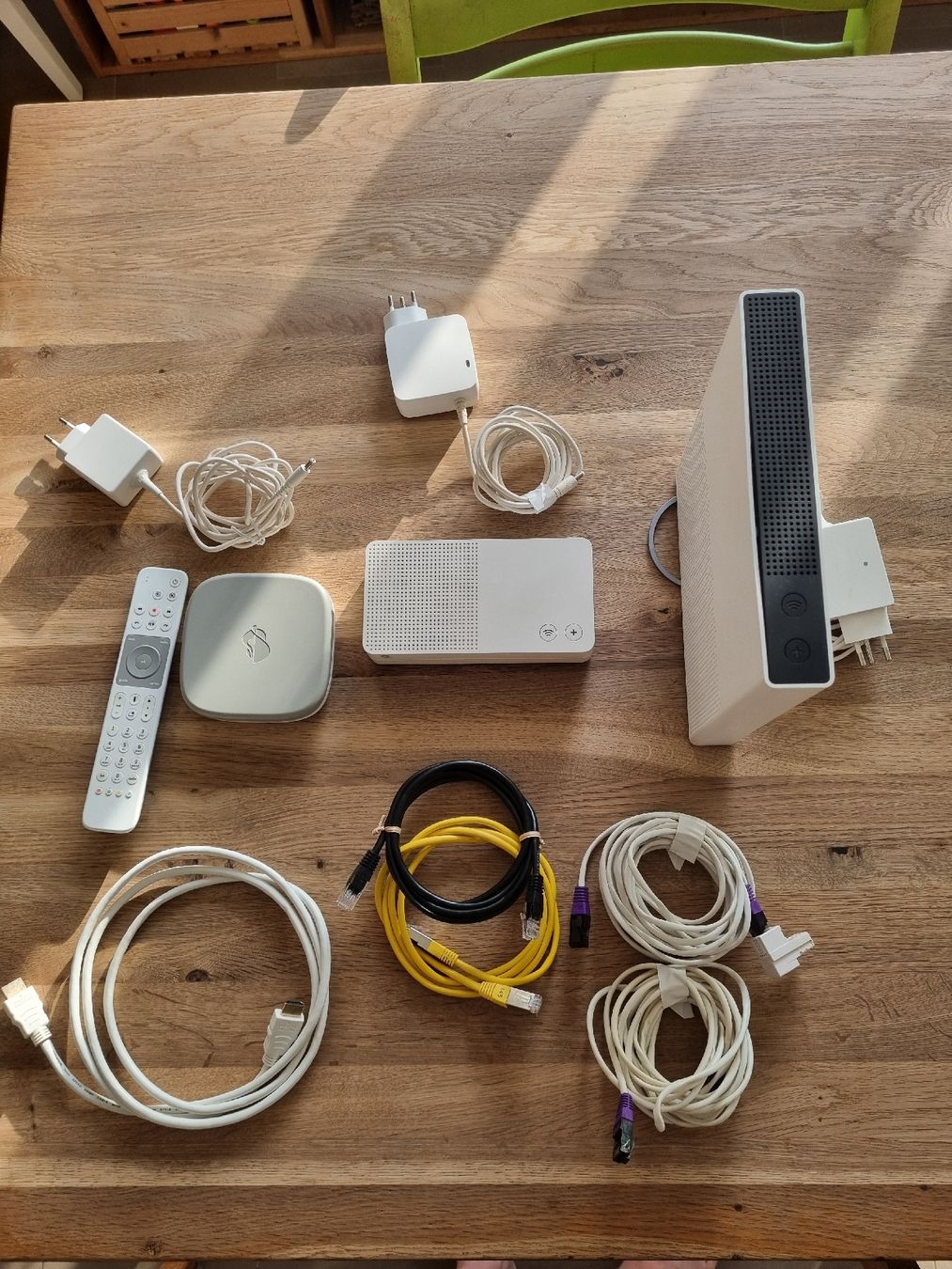 Swisscom Modem & Router: Swisscom Box Internet TV Téléphone, avec télécommande – Usato da Neuchatel venduto da Groove
