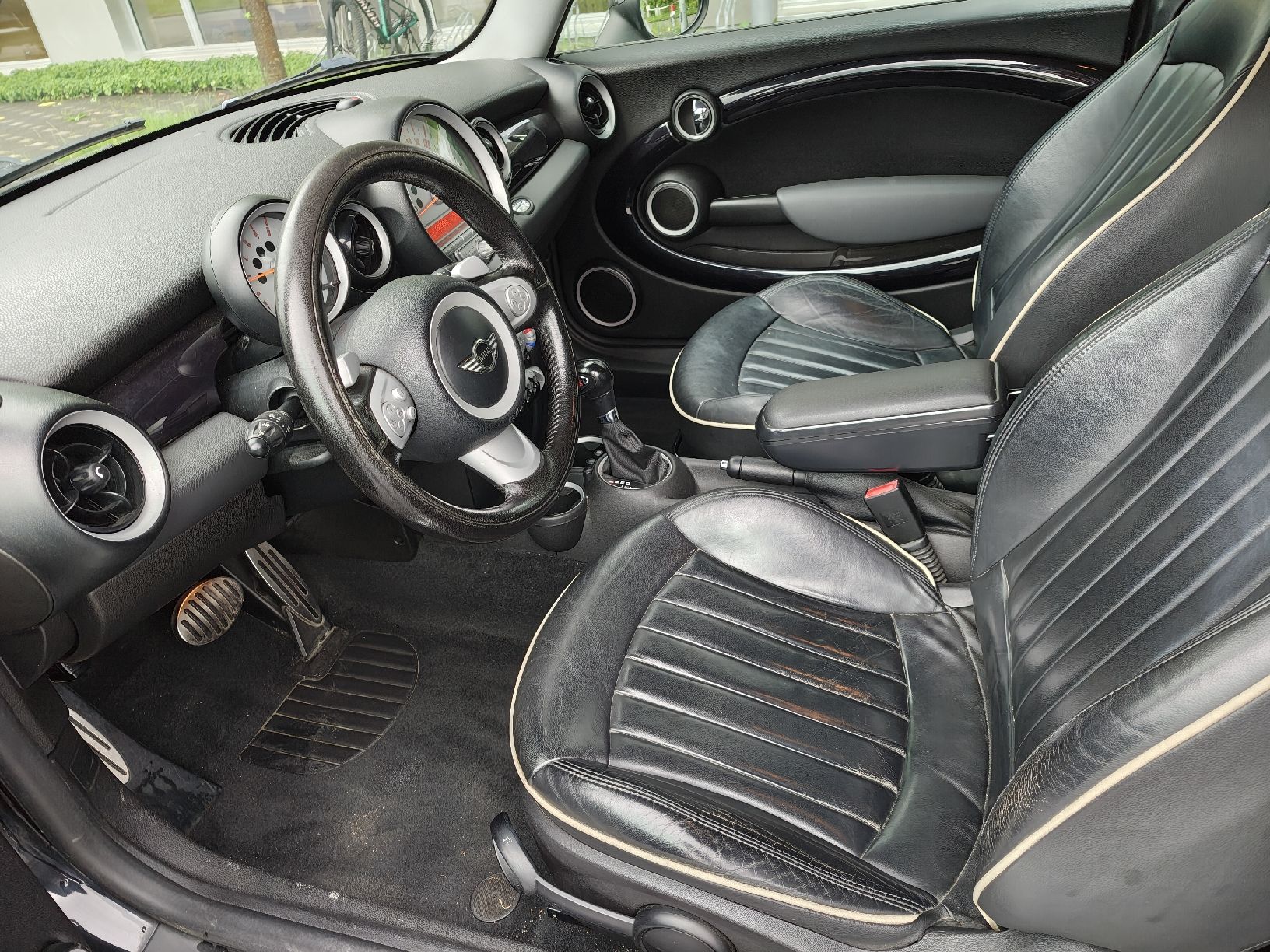 Mini Autos: Schlachtfest oder Export – D'occasion à Hirzel par Garagegold01 6